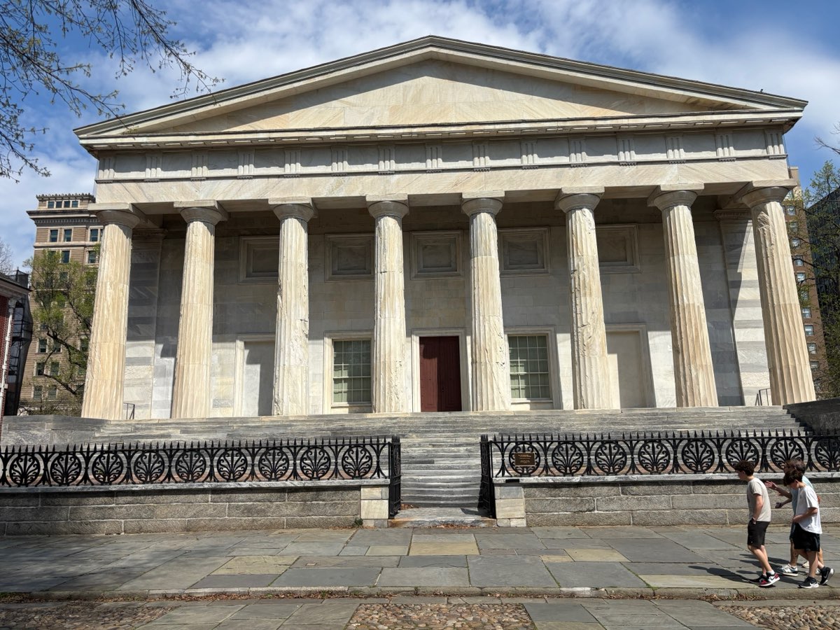 Philadelphia tour scene